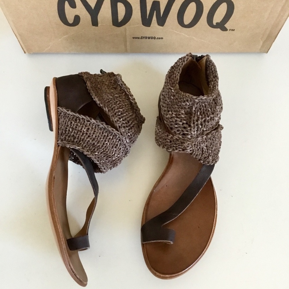 NIB CYDWOQ Turret Sandals 38 (7.5), 39 (8.5) and 40 (9.5) Chocolate